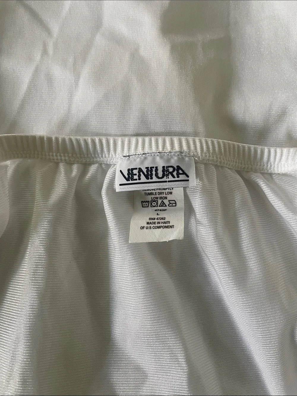 Vintage Ventura White Slip Lace w/ Lace Trim, Size Large  100% Nylon